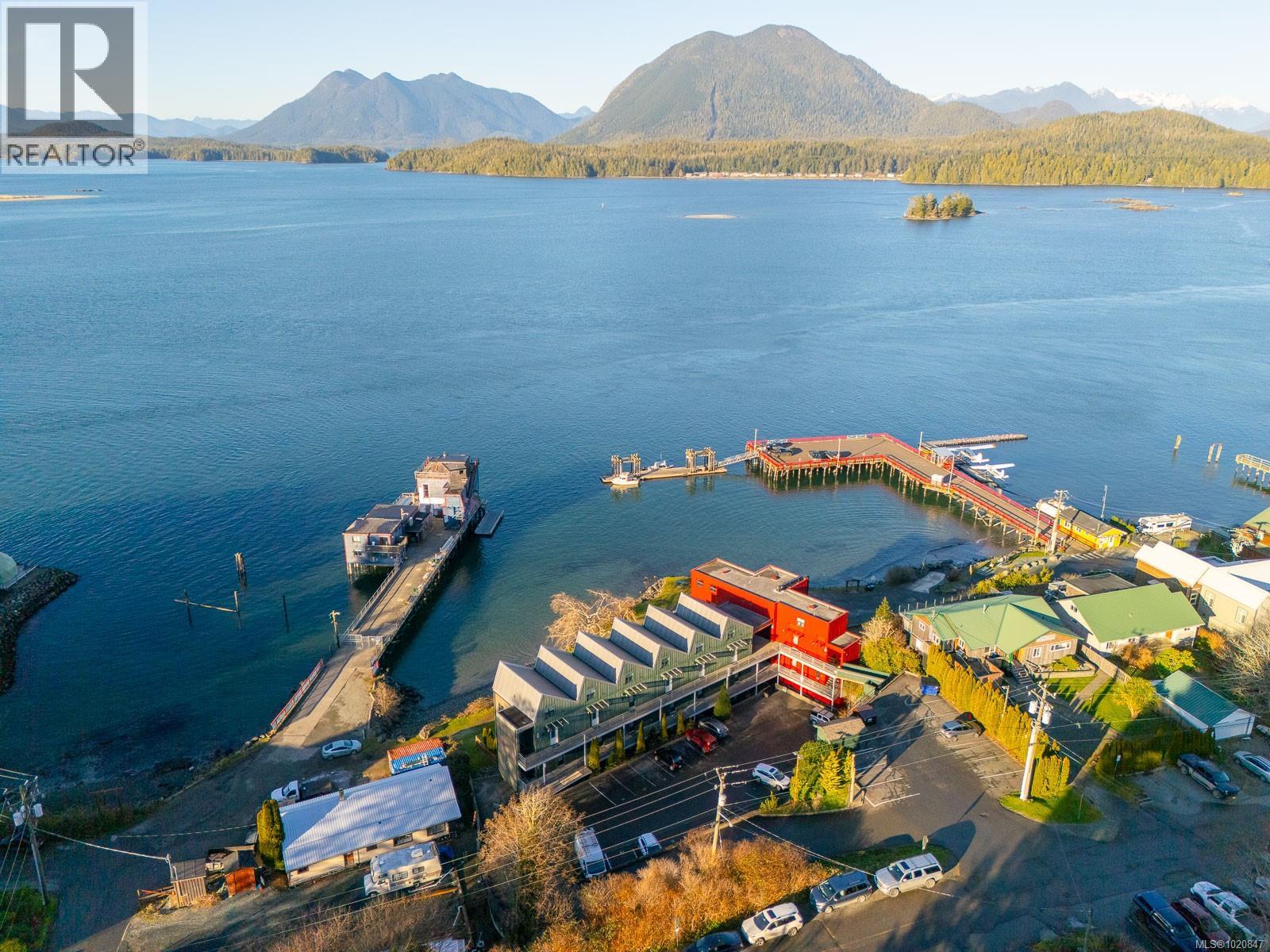 208 230 Main St, Tofino