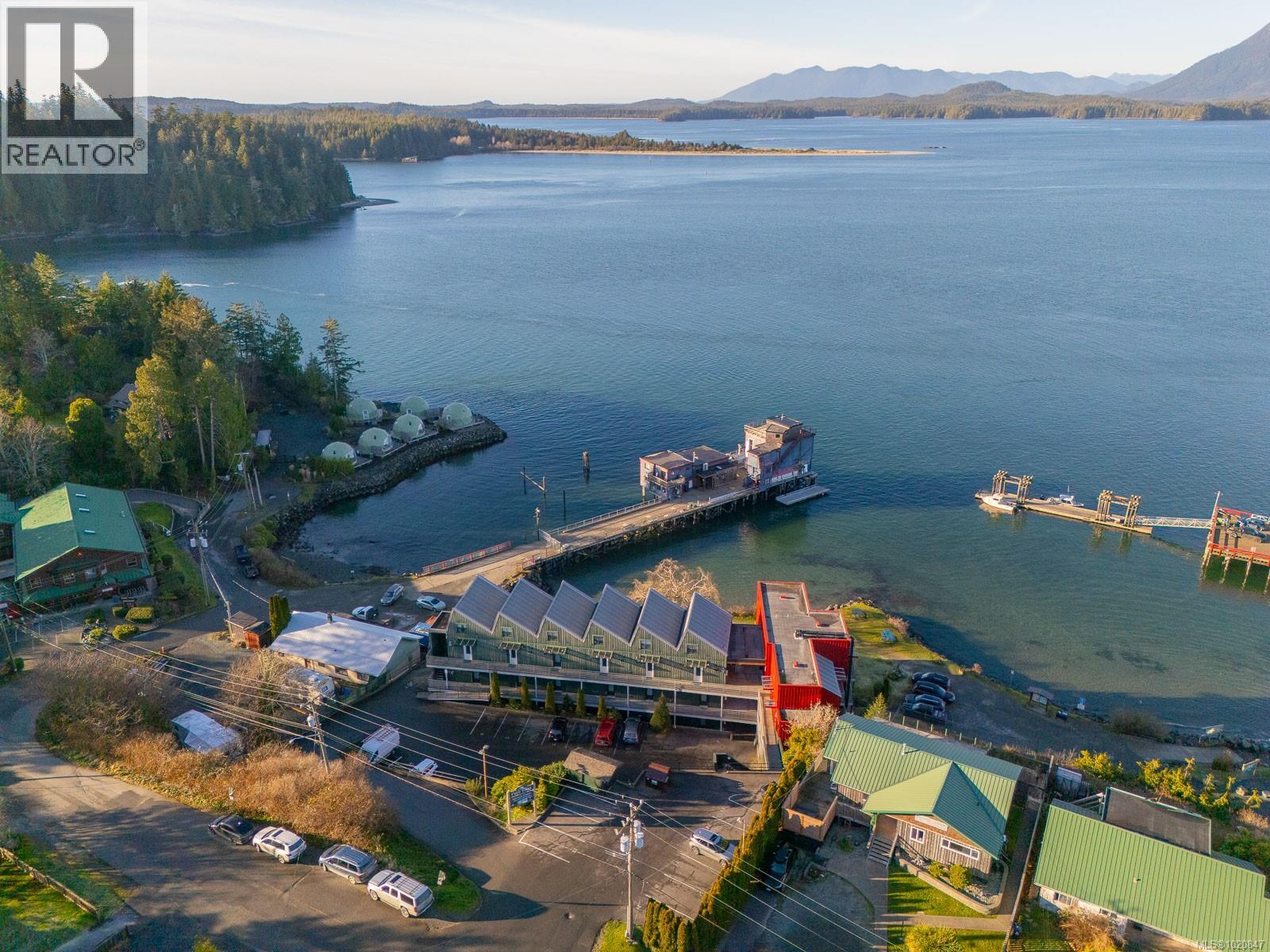 208 230 Main St, Tofino