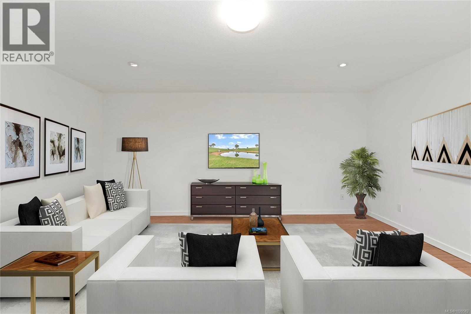 5198 Beckton Rd, Saanich