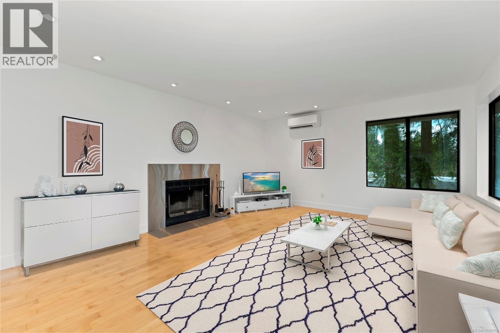 5198 Beckton Rd, Saanich