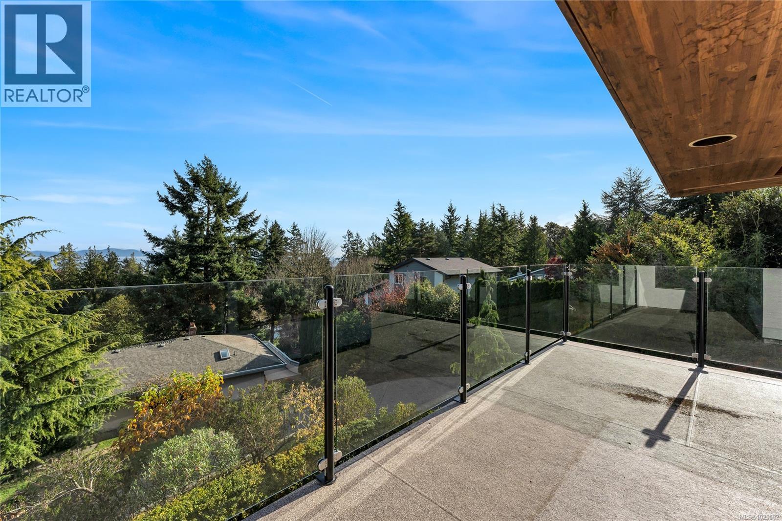 5198 Beckton Rd, Saanich