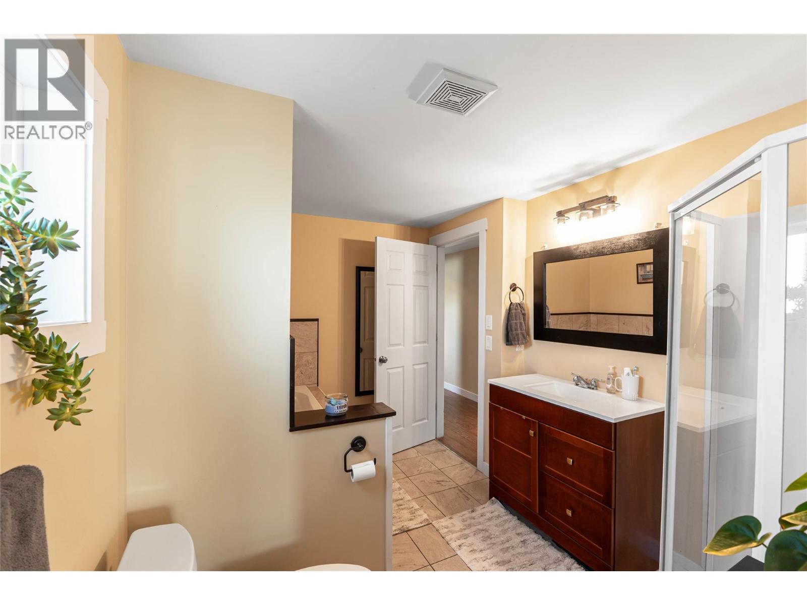 3 1860 Boucherie Road, West Kelowna