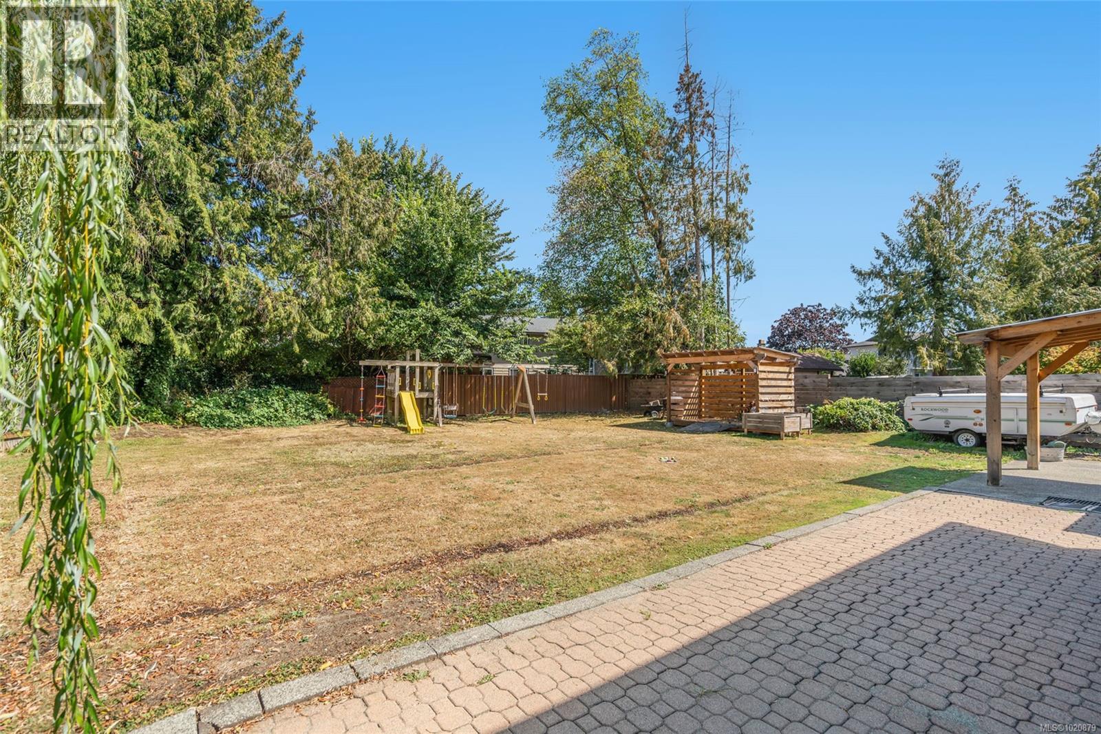 338 McKinnon St, Parksville