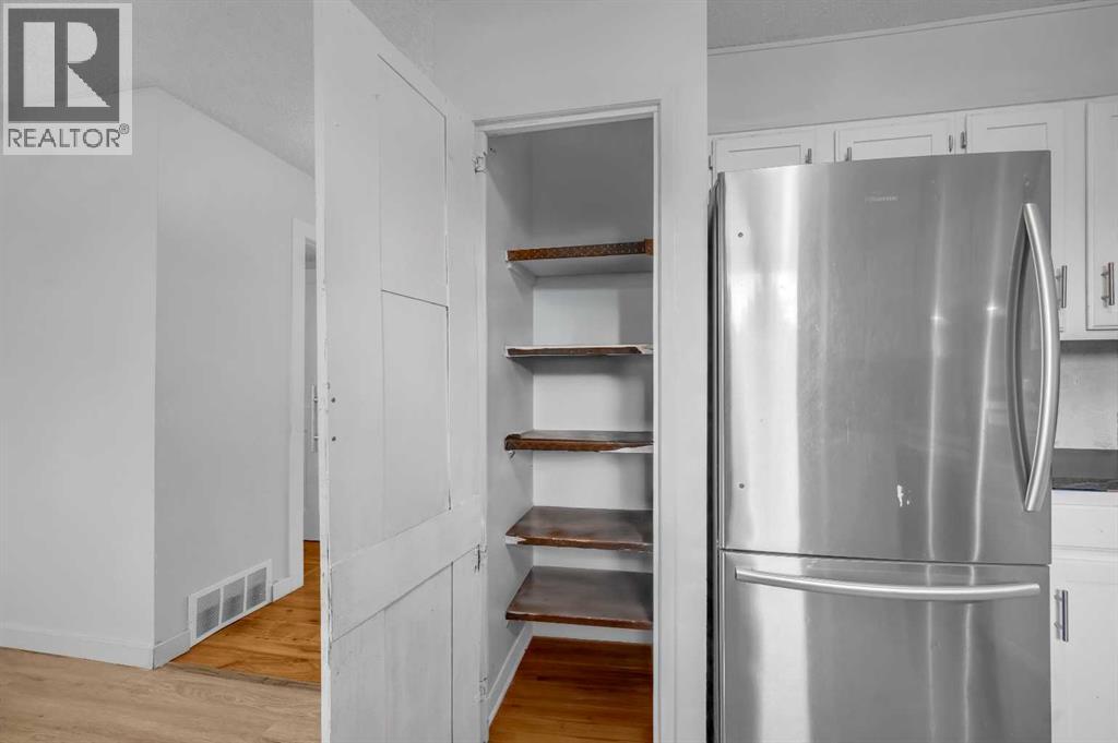 Single Family House for Sale in  Templehill Drive NE Temple Calgary 