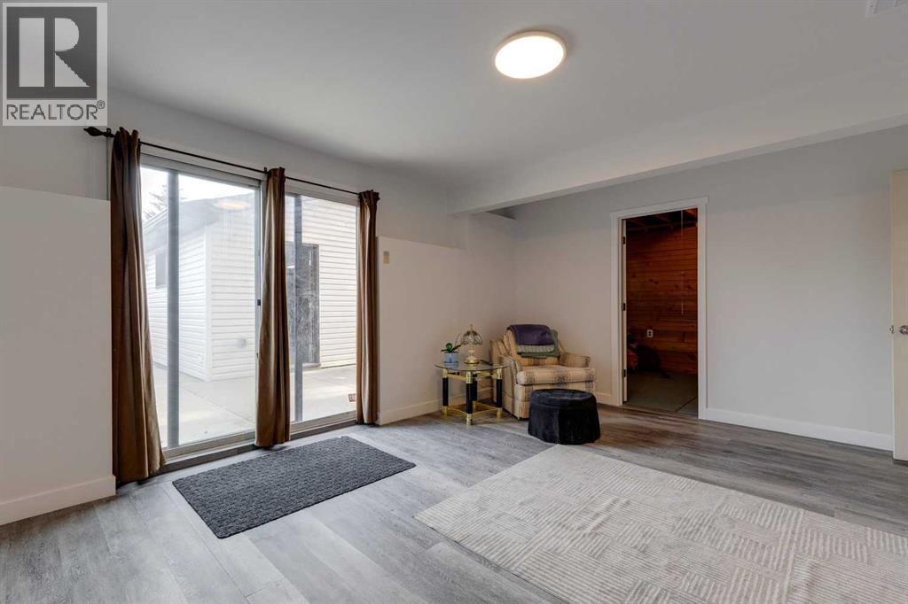 Single Family House 3 Level for Sale in  Bermuda Place NW Beddington Heights Calgary 