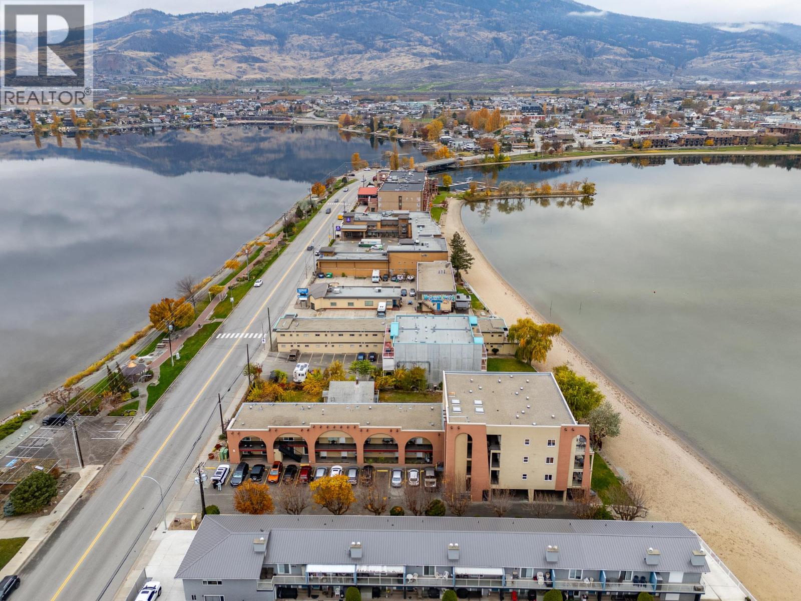207 7310 Main Street, Osoyoos