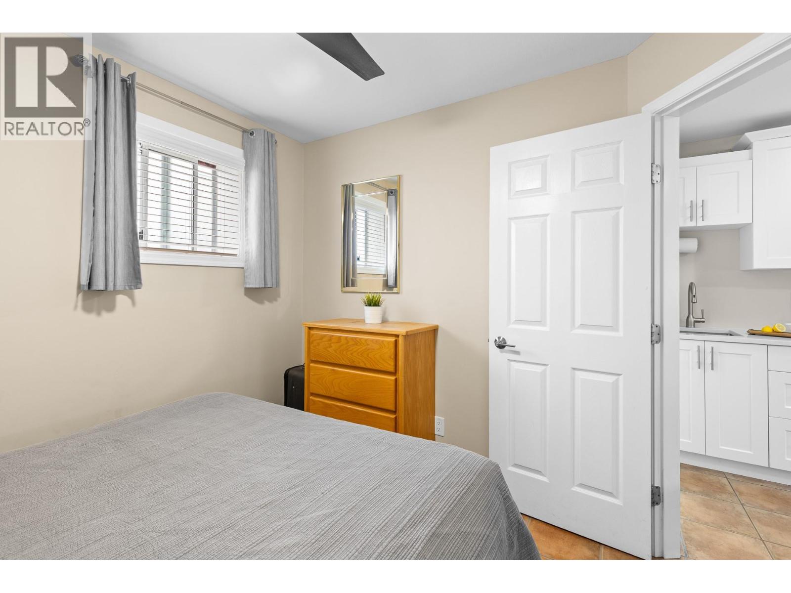 207 7310 Main Street, Osoyoos