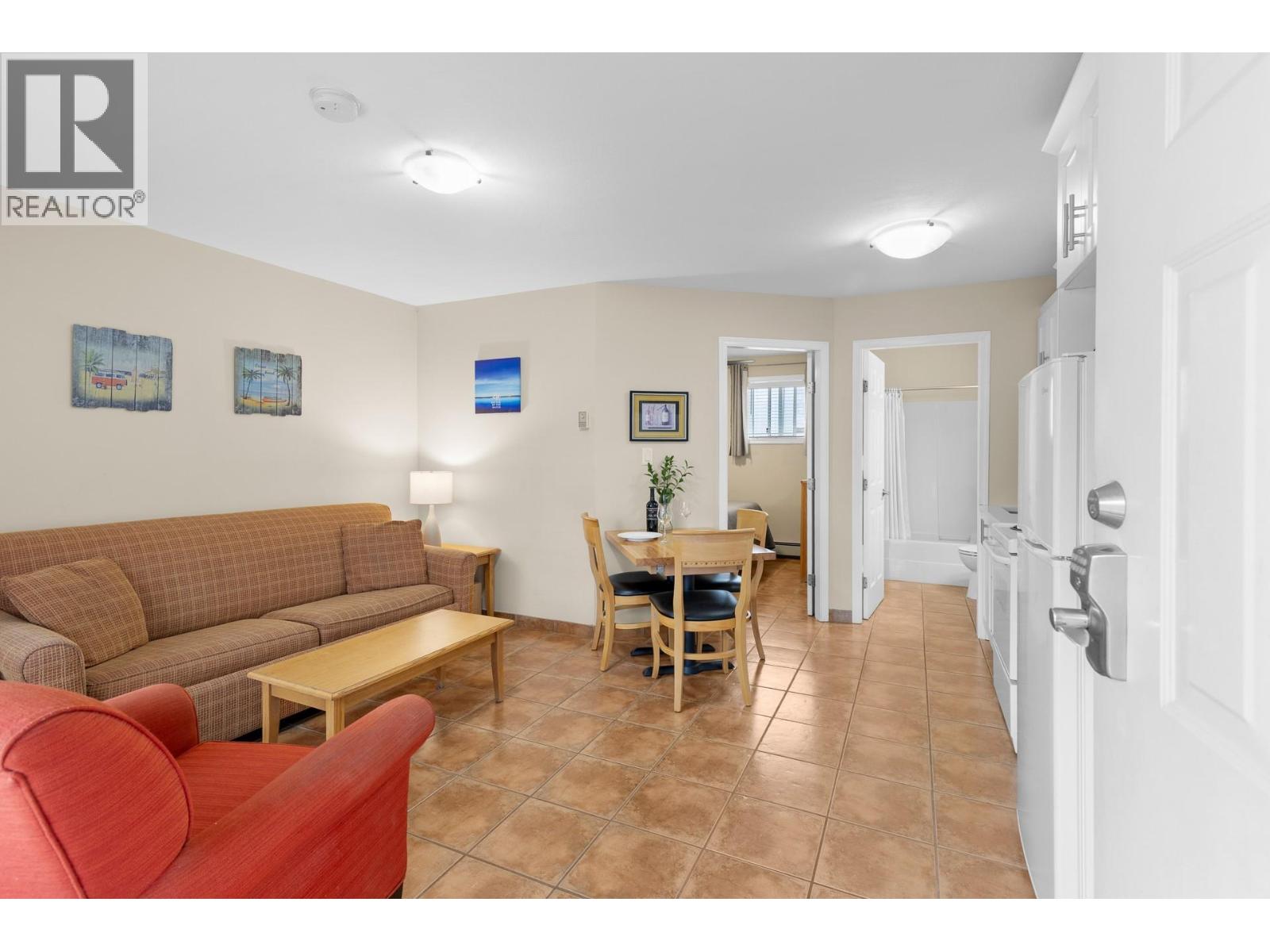 207 7310 Main Street, Osoyoos