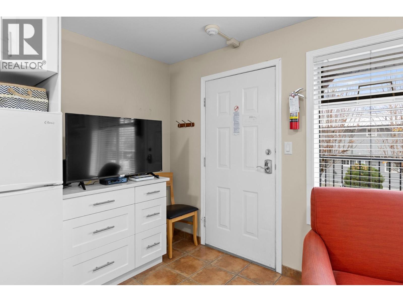 207 7310 Main Street, Osoyoos