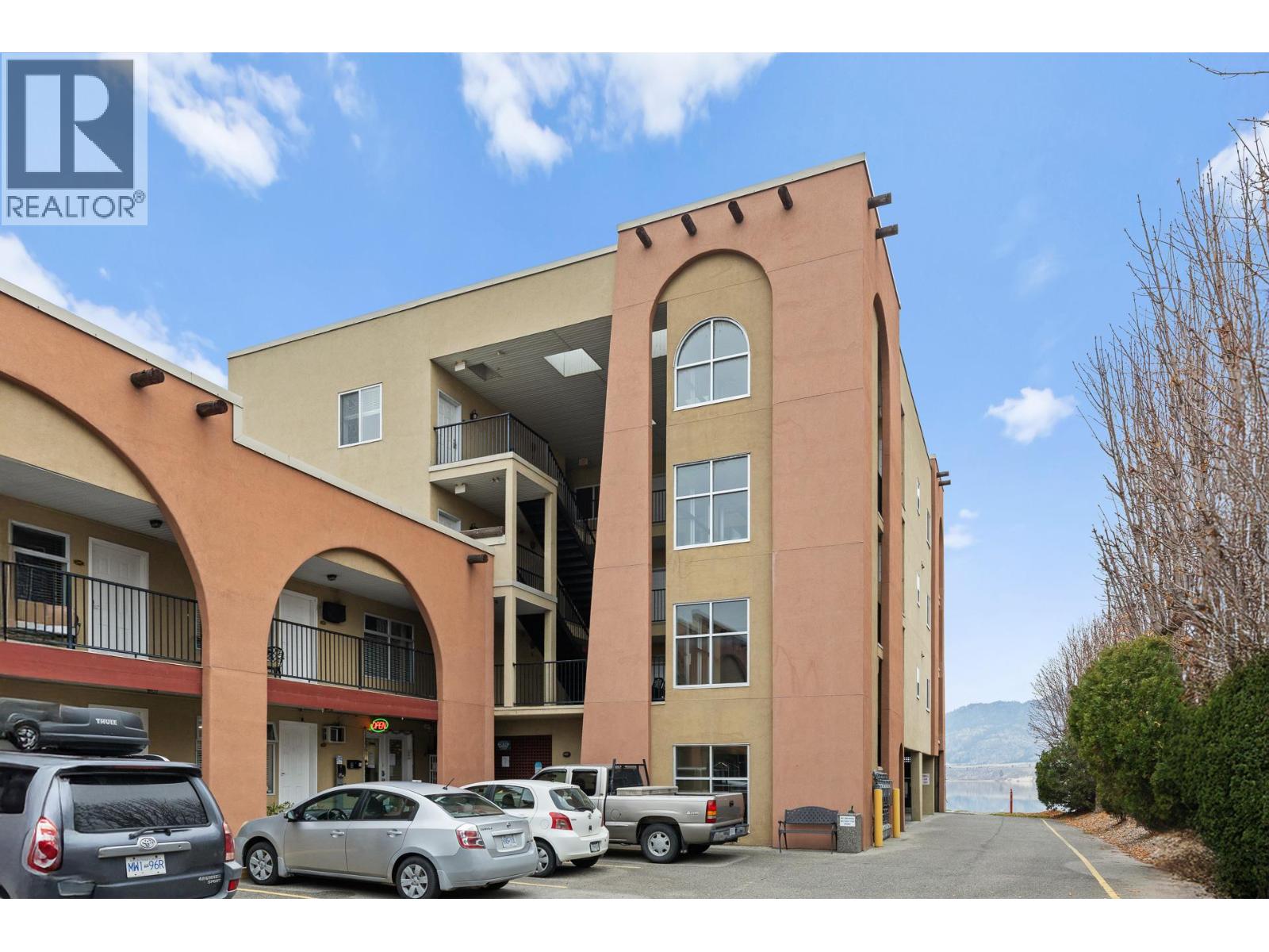 207 7310 Main Street, Osoyoos