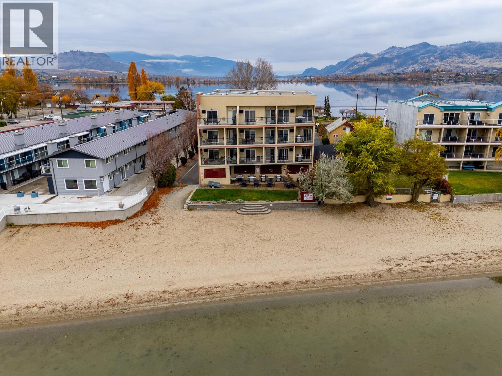207 7310 Main Street, Osoyoos
