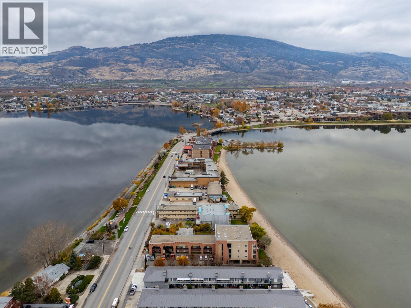 207 7310 Main Street, Osoyoos