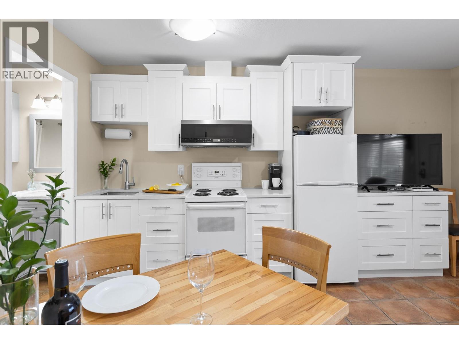 #207 7310 Main Street - 9