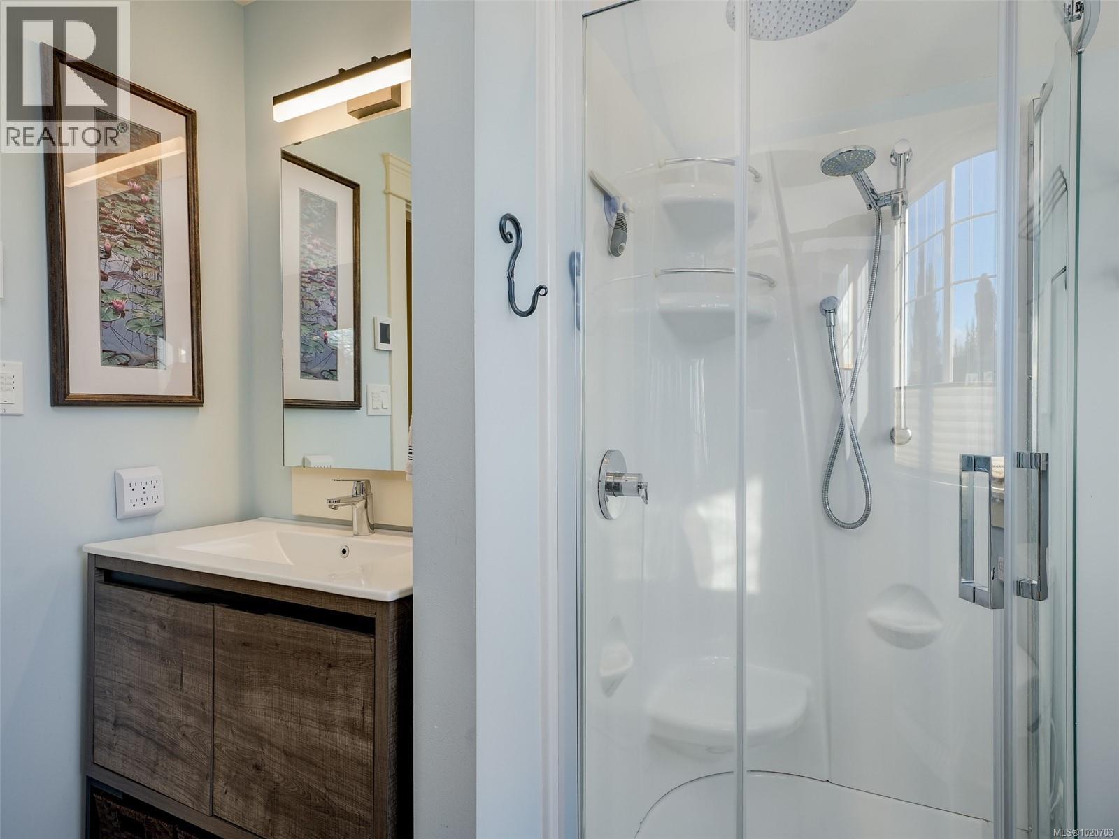 1152 Chapman St, Victoria