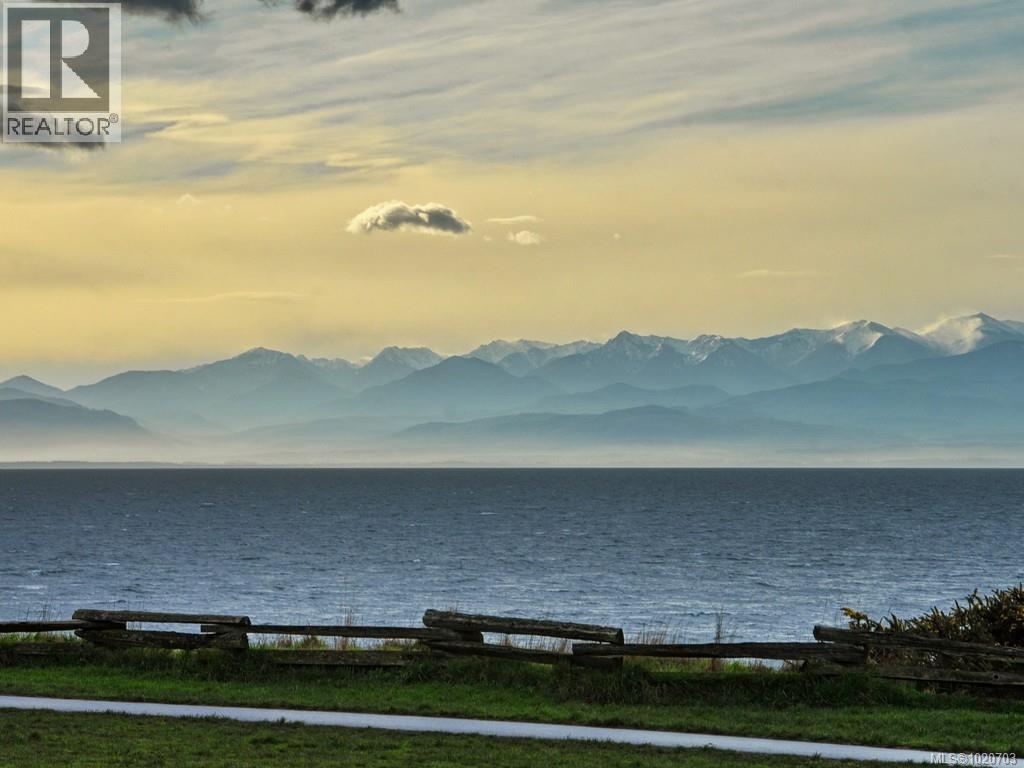 1152 Chapman St, Victoria