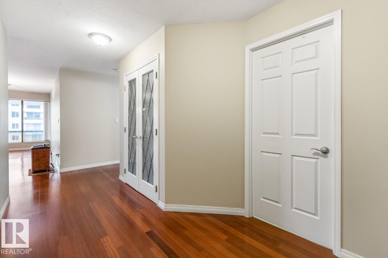 #1503 11503 100 AV NW, Edmonton