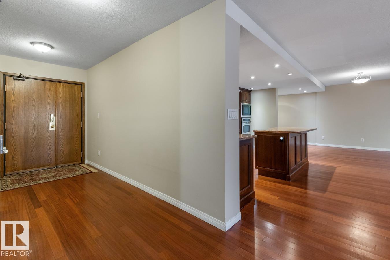 #1503 11503 100 AV NW, Edmonton