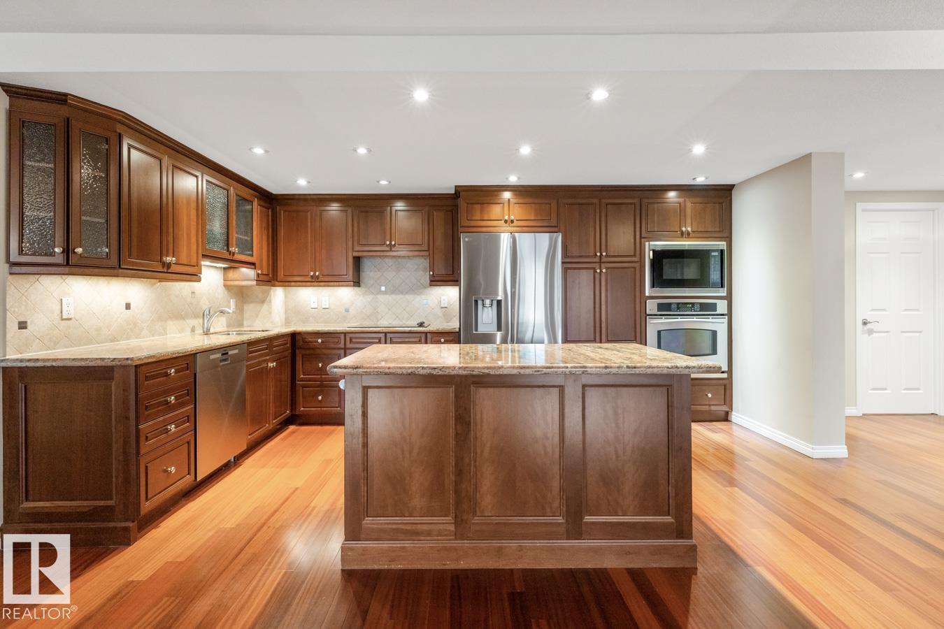 #1503 11503 100 AV NW, Edmonton