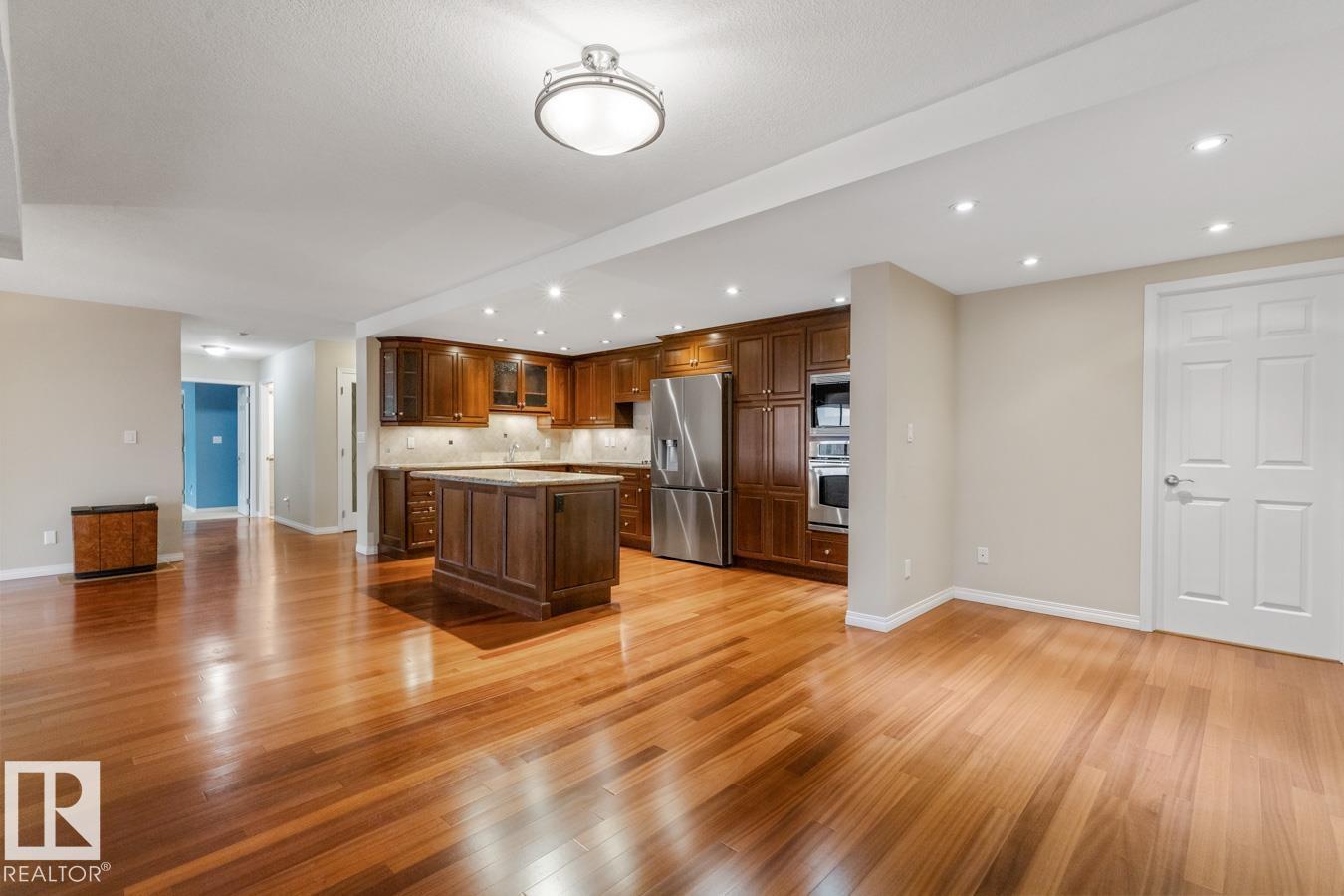 #1503 11503 100 AV NW, Edmonton