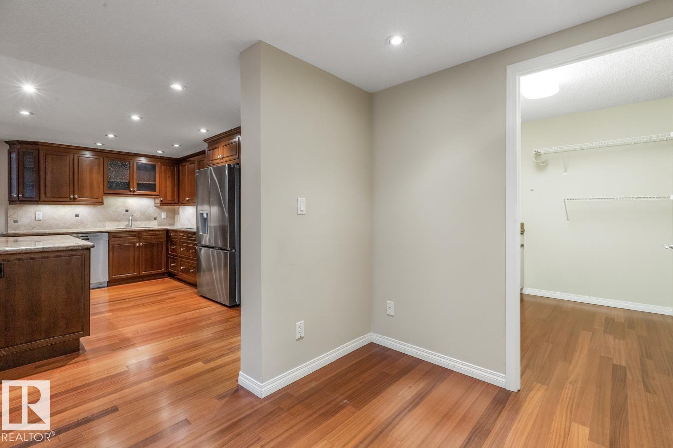 #1503 11503 100 AV NW, Edmonton