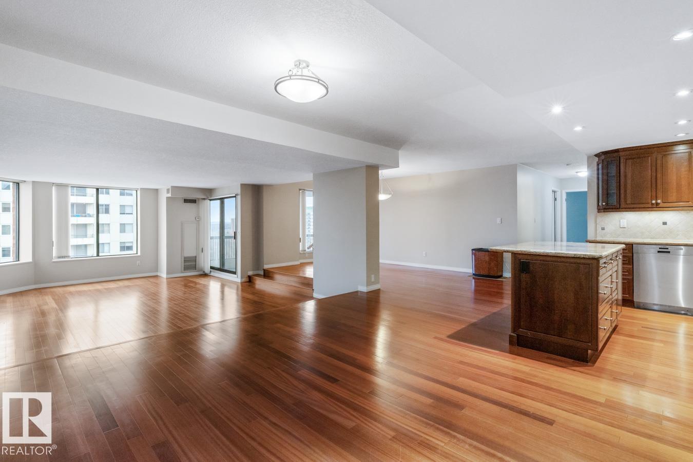 #1503 11503 100 AV NW, Edmonton