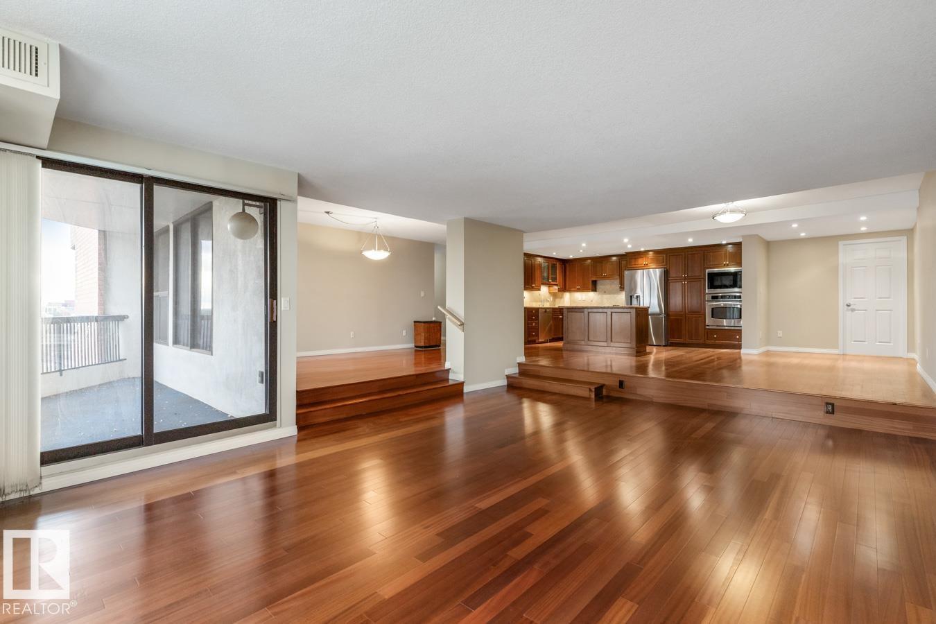 #1503 11503 100 AV NW, Edmonton