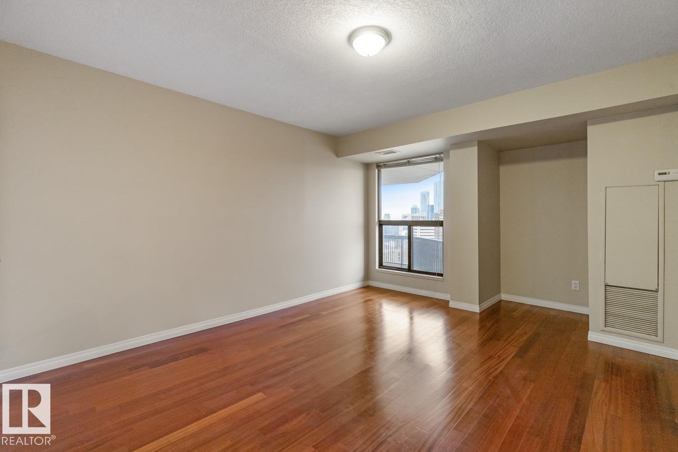 #1503 11503 100 AV NW, Edmonton