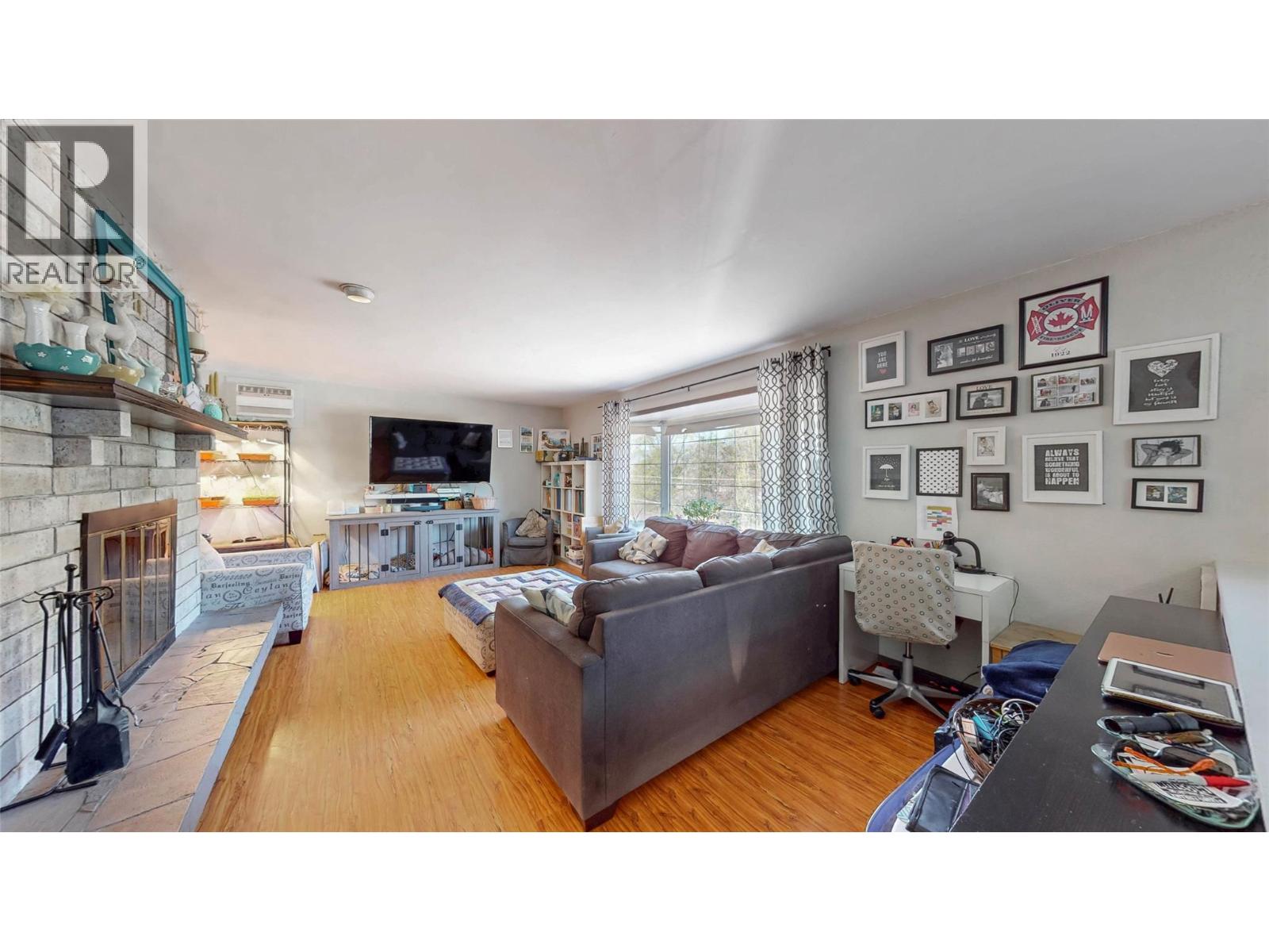 6743 Meadows Drive, Oliver