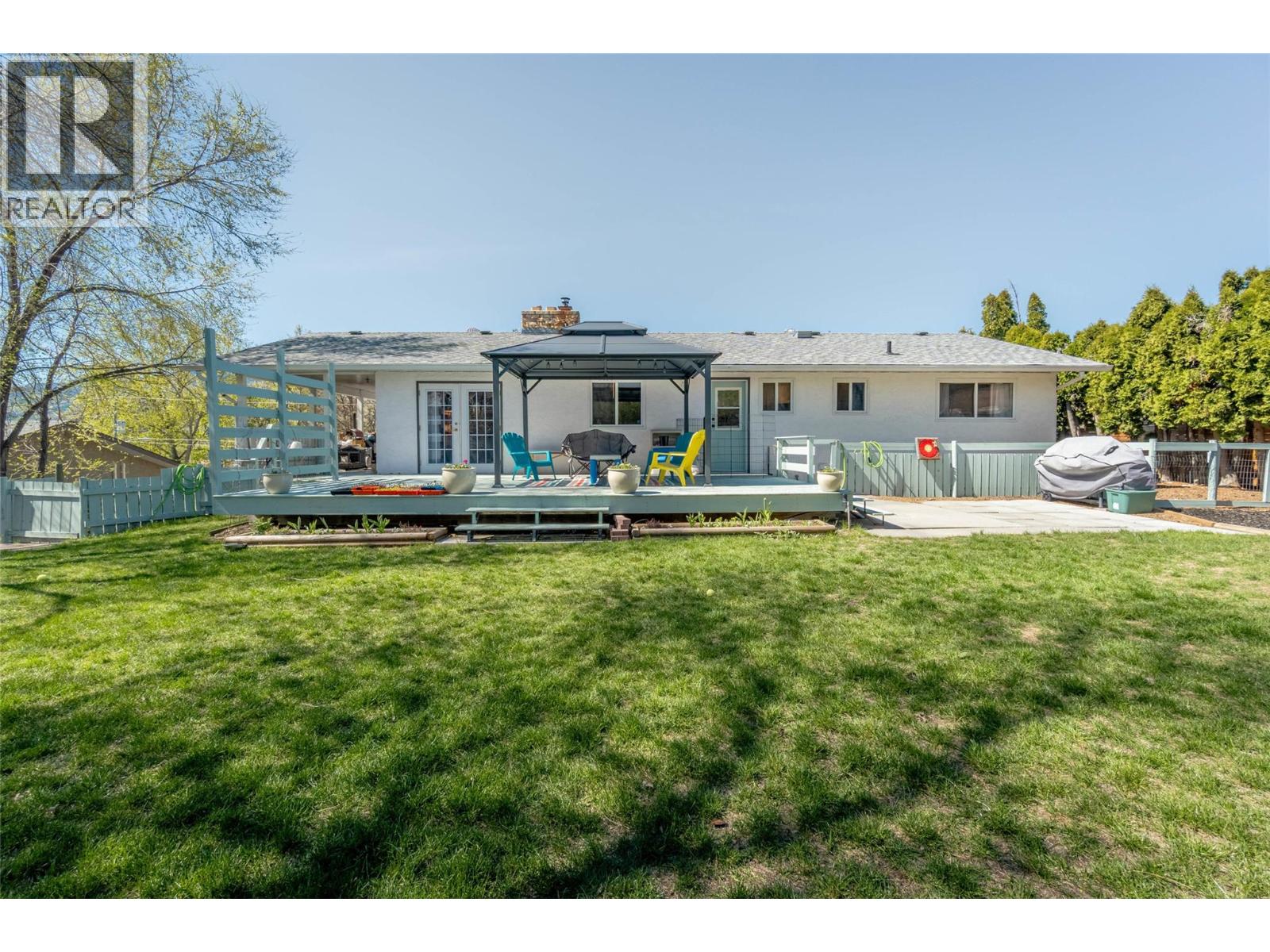 6743 Meadows Drive, Oliver