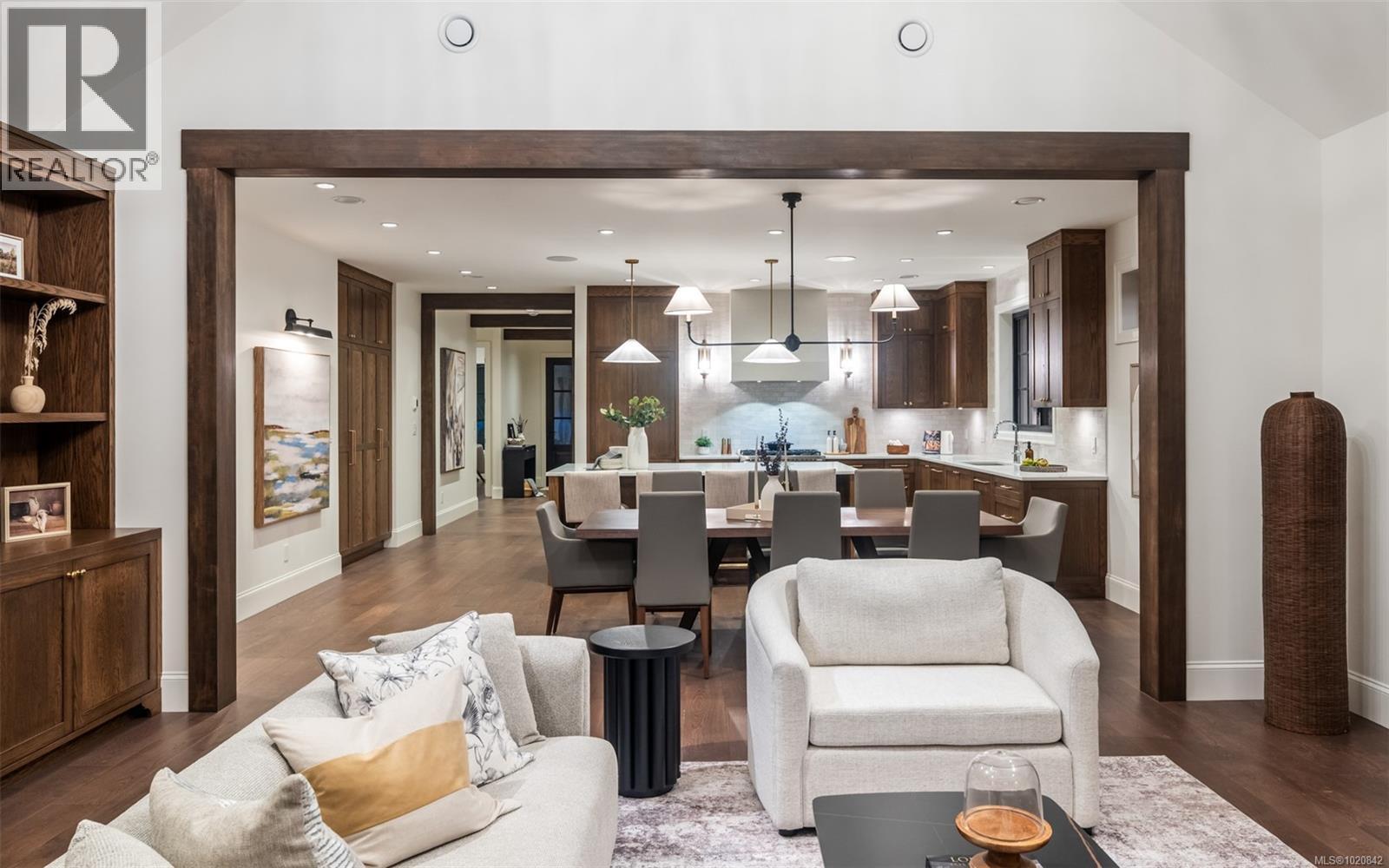  2189 BeaverBrooke Street, Oak Bay