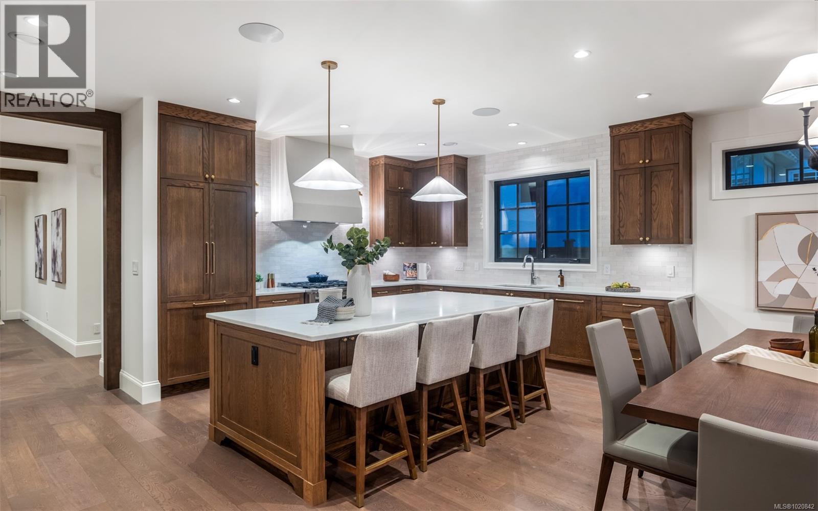  2189 BeaverBrooke Street, Oak Bay