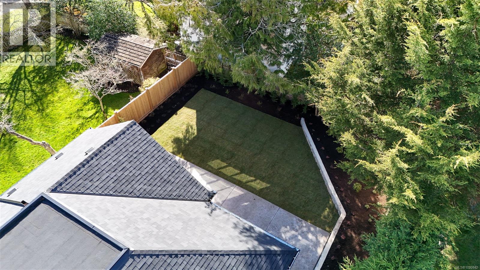  2189 BeaverBrooke Street, Oak Bay