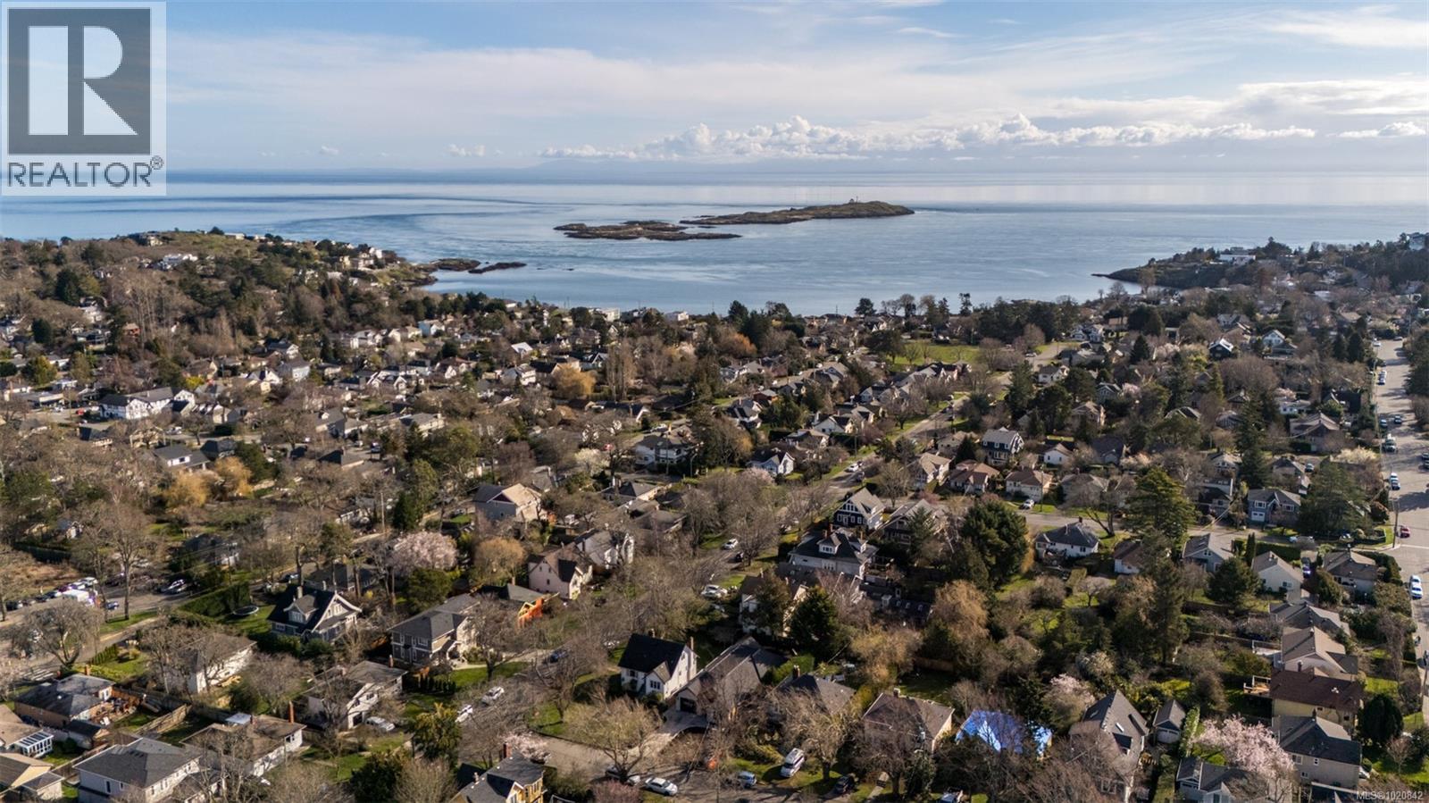  2189 BeaverBrooke Street, Oak Bay