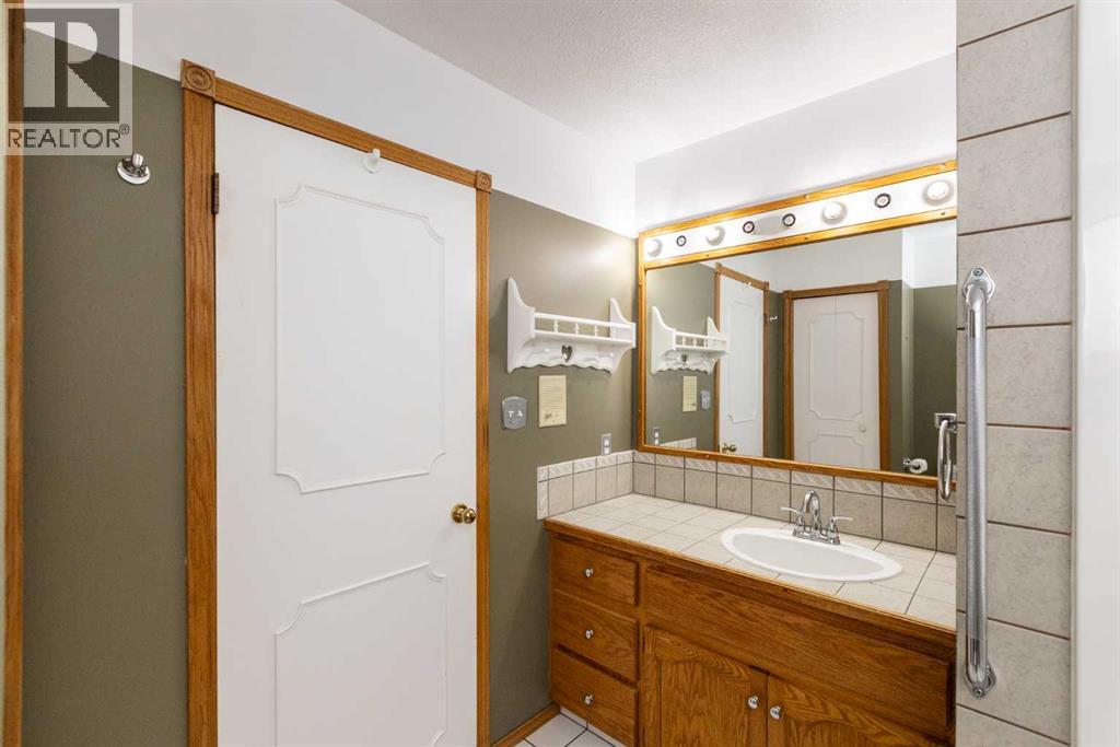 4828 44 Street, Innisfail