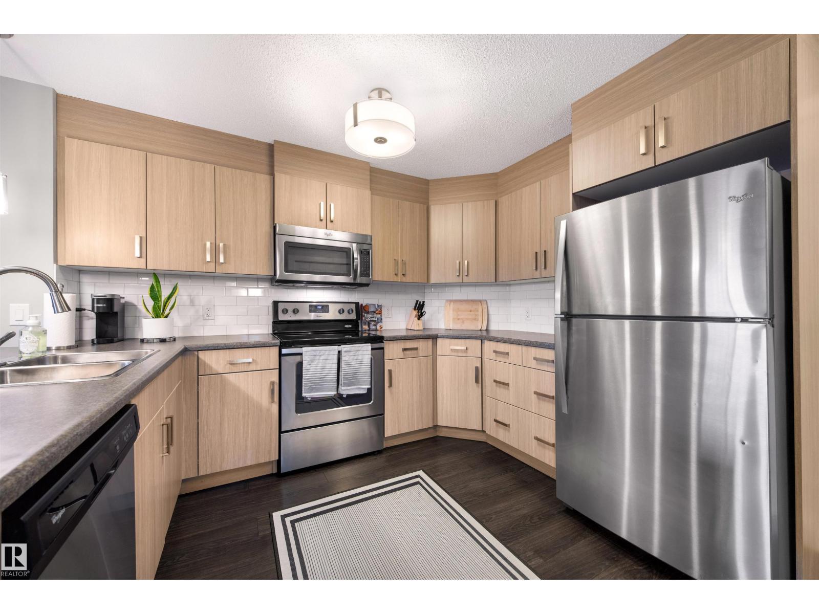 #313 2229 44 AV NW, Edmonton