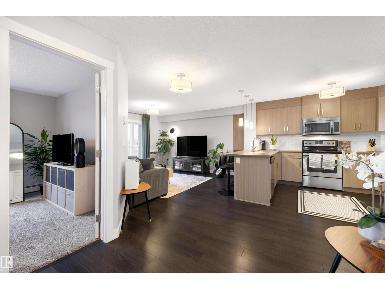 #313 2229 44 AV NW, Edmonton