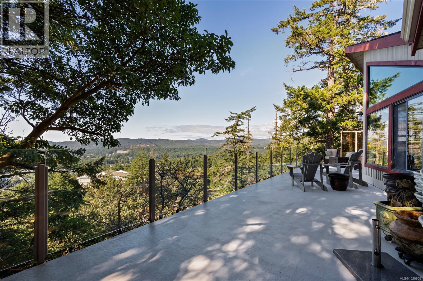 3475 Blue Sky Pl, Colwood