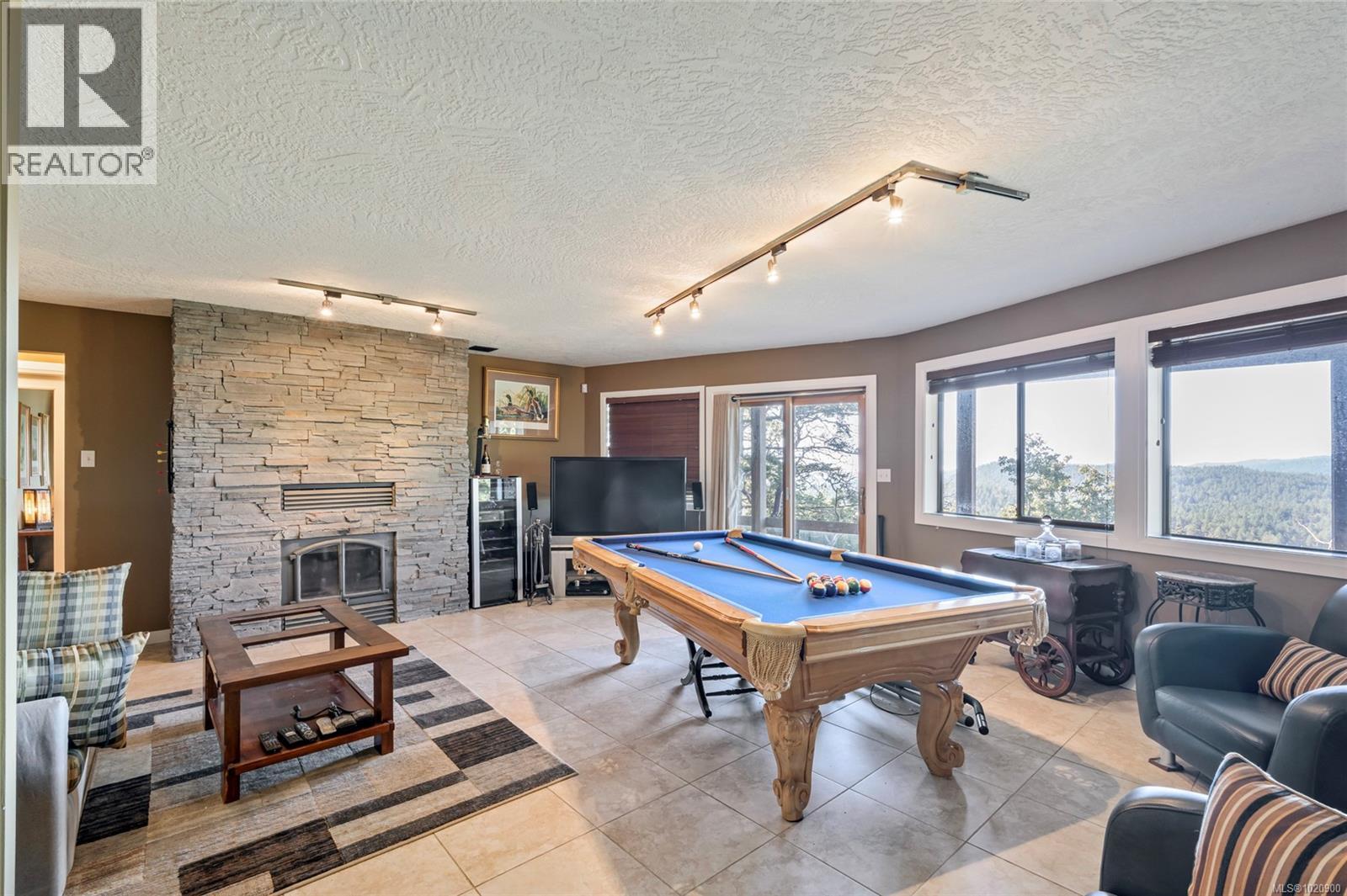 3475 Blue Sky Pl, Colwood