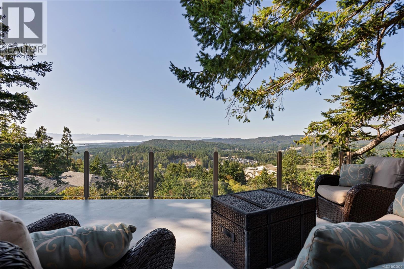 3475 Blue Sky Pl, Colwood