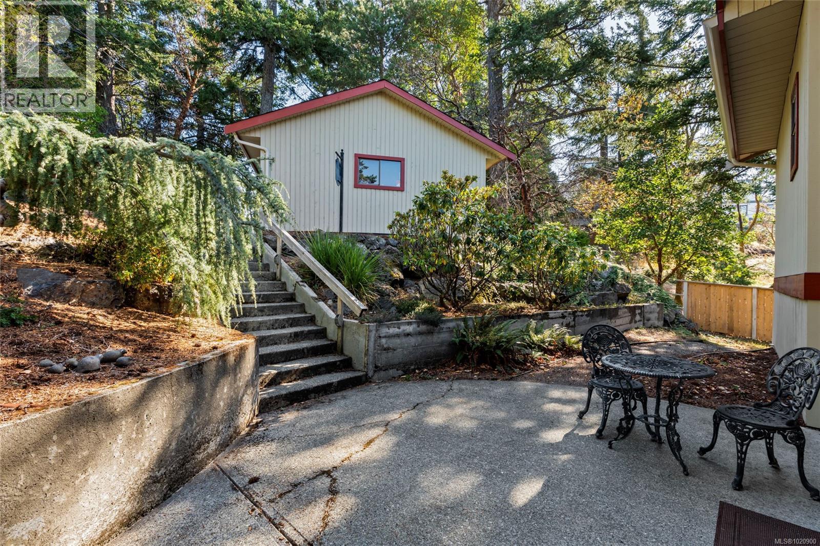 3475 Blue Sky Pl, Colwood