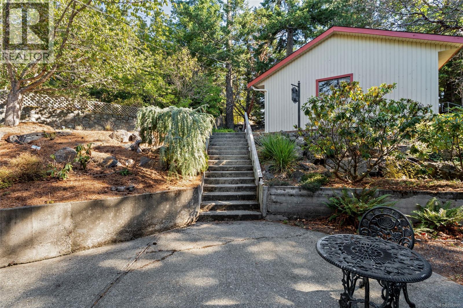 3475 Blue Sky Pl, Colwood