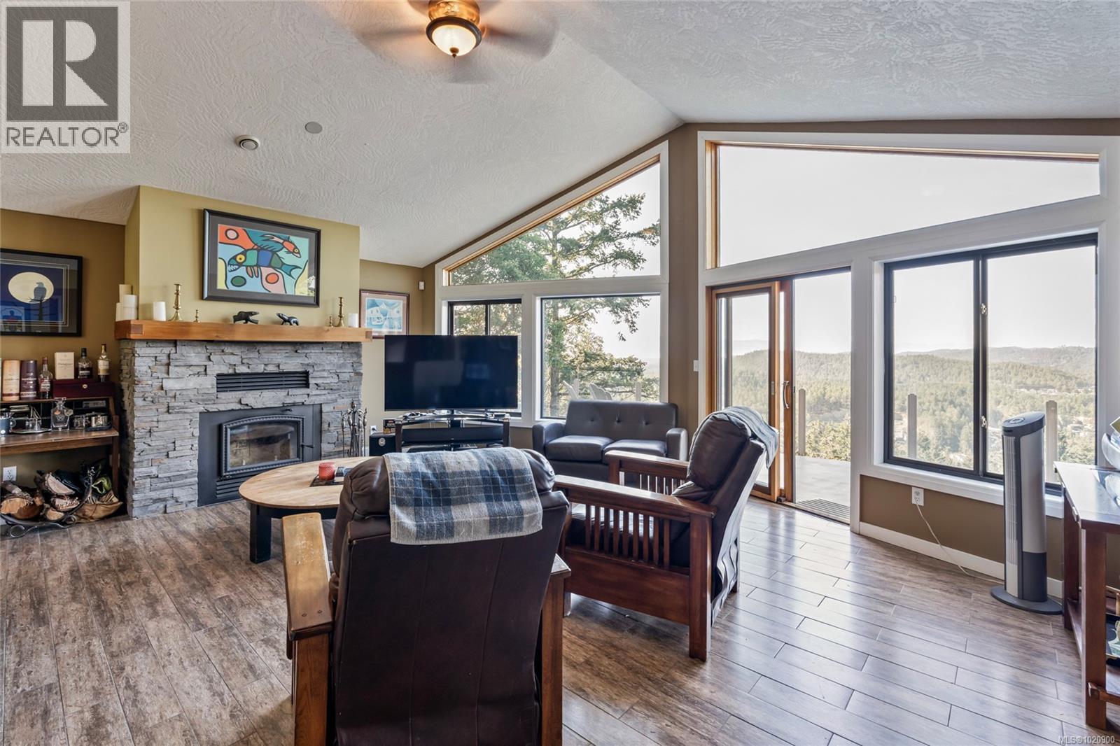 3475 Blue Sky Pl, Colwood