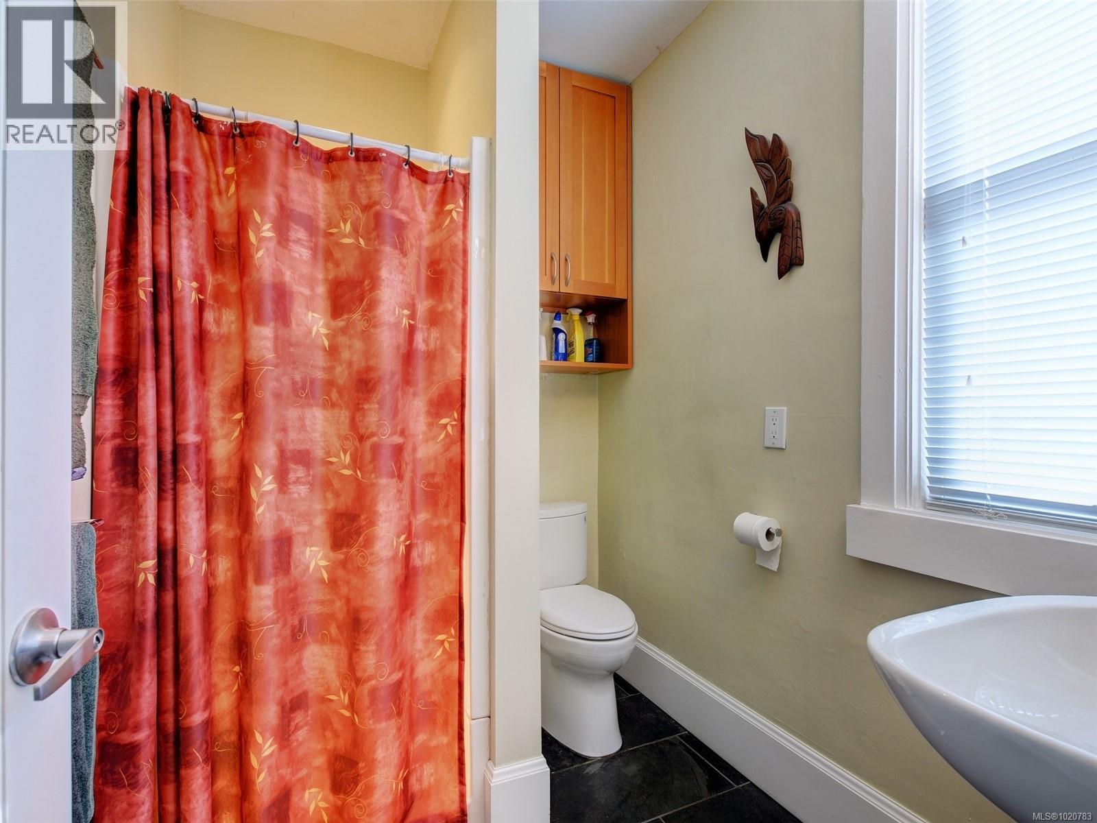 2723 Mt. Stephen Ave, Victoria