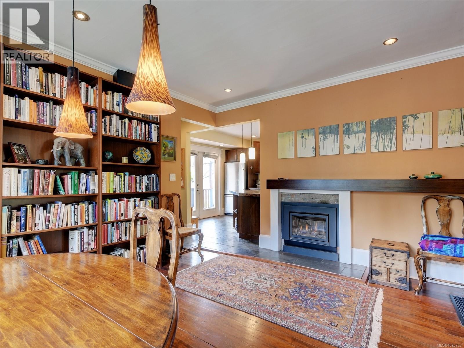 2723 Mt. Stephen Ave, Victoria