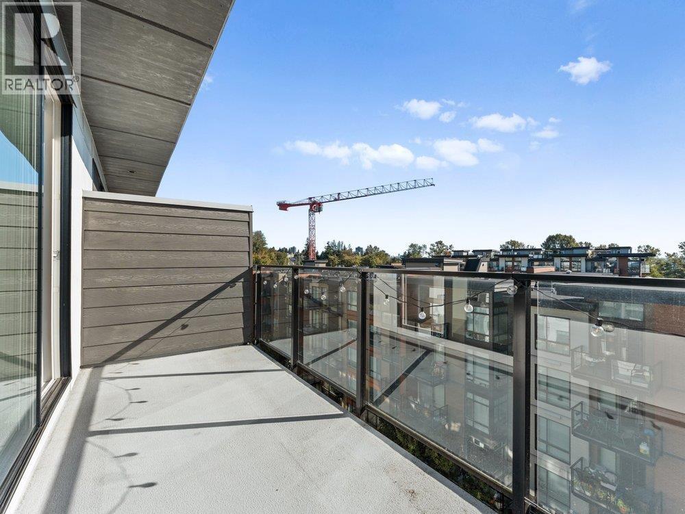 509 725 MARINE DRIVE, North Vancouver