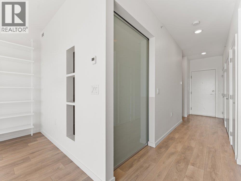 509 725 MARINE DRIVE, North Vancouver