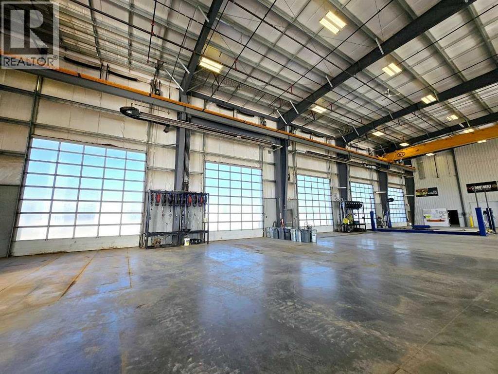 
          9 9 Spruce Drive
            <br/>
            <span>Sedgewick</span>
            , 
            <span>AB</span>
             <span>T0B4C0</span>
         - Photo 29