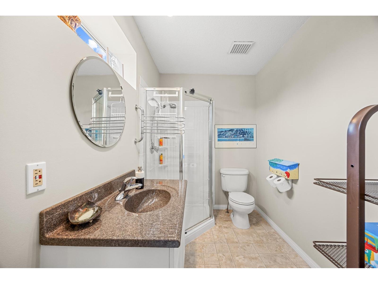 15856 BUENA VISTA AVENUE, White Rock