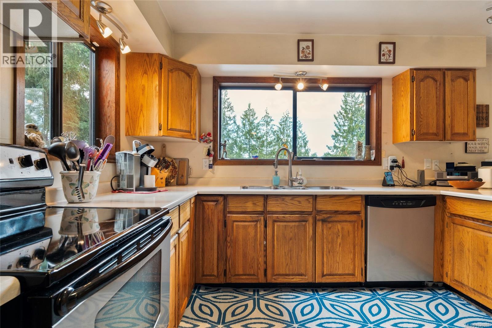 2814 Shelby Pl, Langford