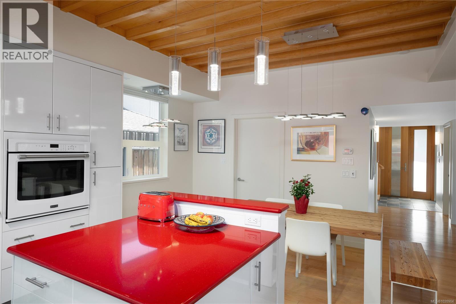  1530 Brooke Street, Victoria